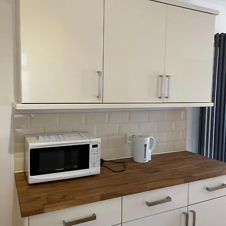 In Gloucester Road 4 *